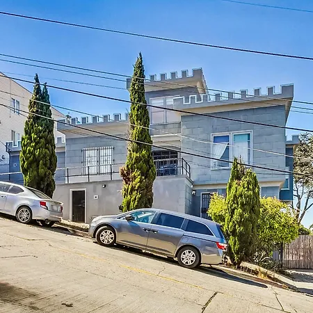 2Br Castle On The Hill Wviews Vila